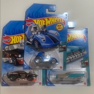 Hot Wheels Tooned bundle of 3.
